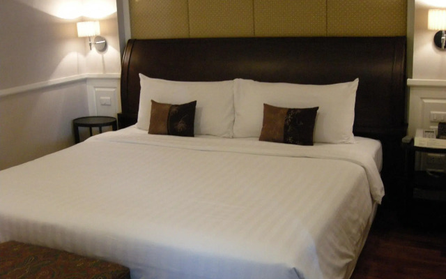 Aurum The River Place