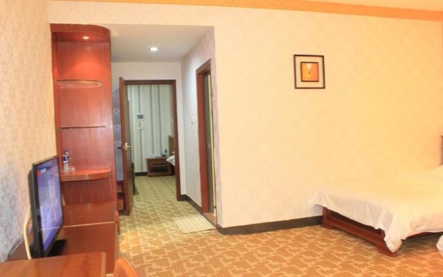 Super 8 Hotel - Guangzhou Baiyun Airport Renhe Station Inn