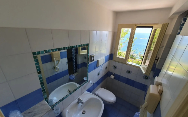 Hotel Torre Saracena