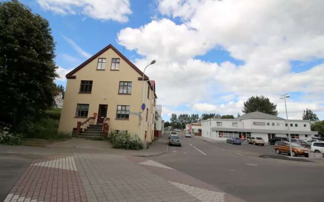 Steinaskjól Guesthouse