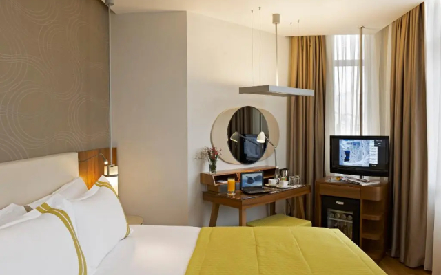 Four Points Flex by Sheraton Istanbul Taksim Square