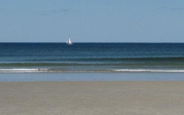 Footbridge North Hotel