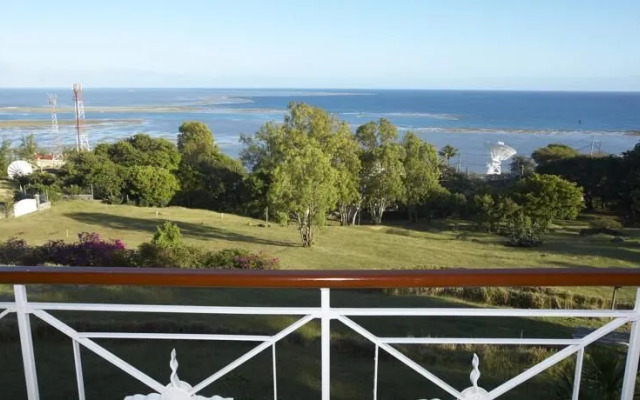 Pointe Venus Hotel