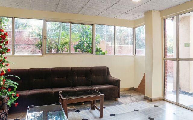 Summer Palace By OYO Rooms