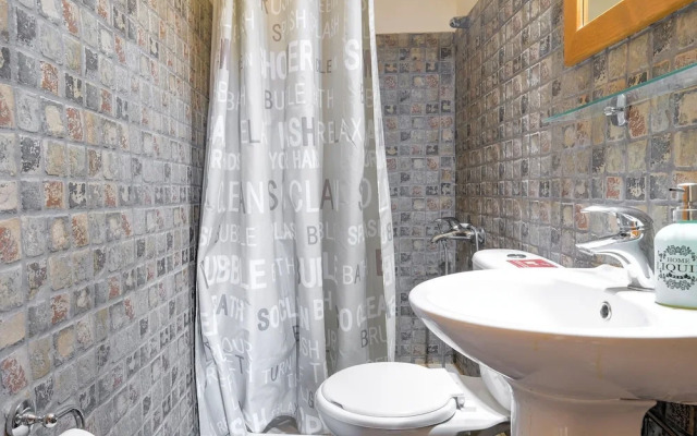 Inviting Villa In Palaiochora With Sea And Mountain Views