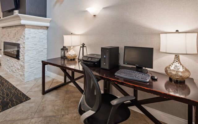 Best Western Plus Appleton Airport/Mall Hotel