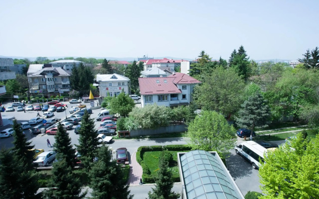 Hotel Dumbrava