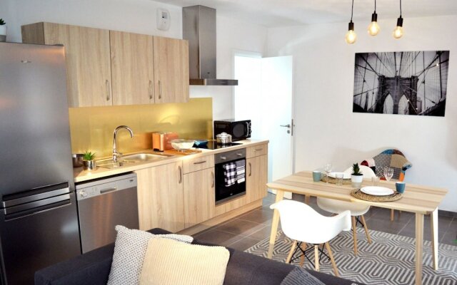 Businest Gosselies-charleroi Airport - 1-bedroom Apartment
