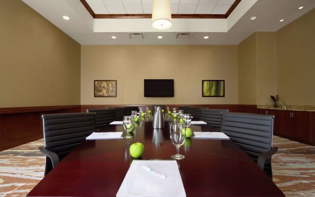 Embassy Suites Chattanooga / Hamilton Place