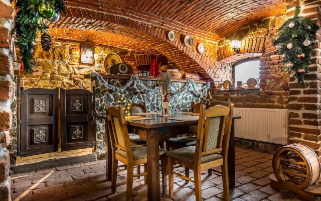 Casa Dives, Transylvania