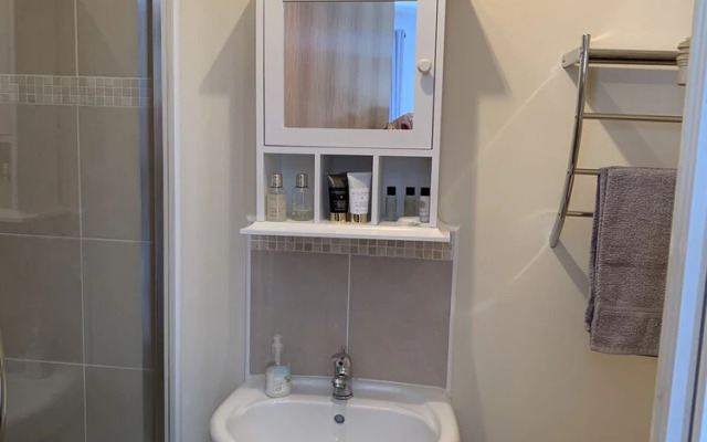 Harbour View Luxury Comfortable Holiday Apartment