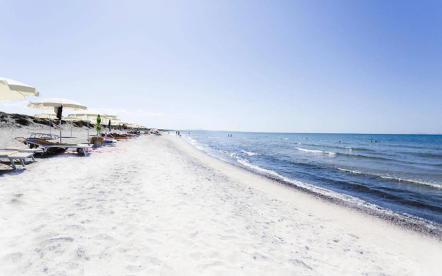 Bellamarina Resort