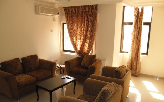 Al Bateel Hotel Apartments