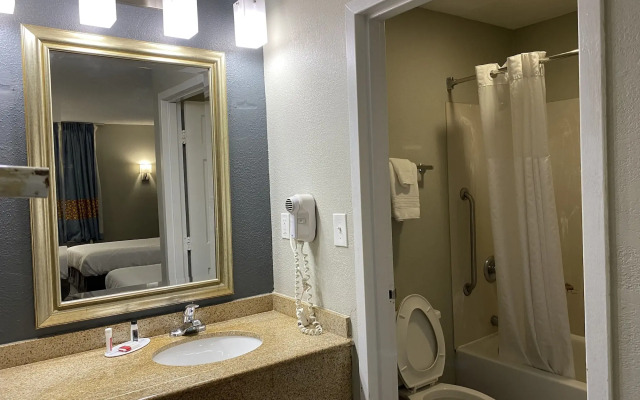 Baymont by Wyndham Wilmington