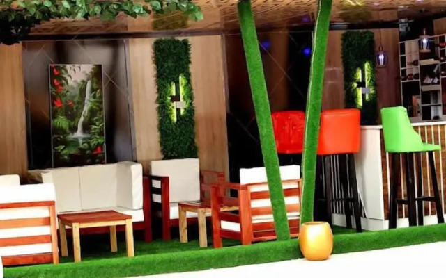 El-Mak Luxury Homes