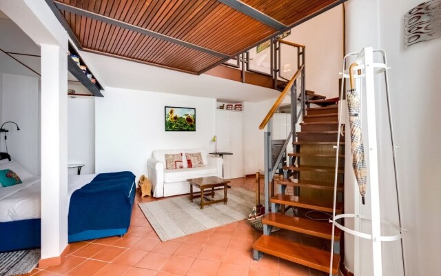 Charming Flat 1 Minute on Foot From Colosseum