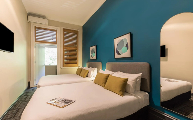 Jensen Potts Point