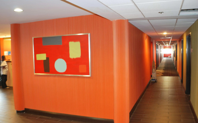 Holiday Inn Express W-I40/Whitebridge Road by IHG