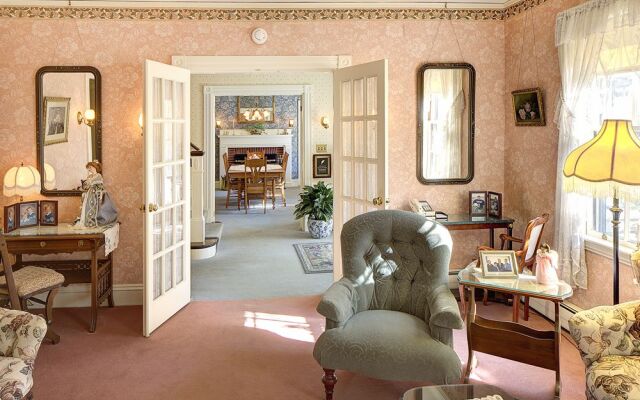 Thorncroft Inn