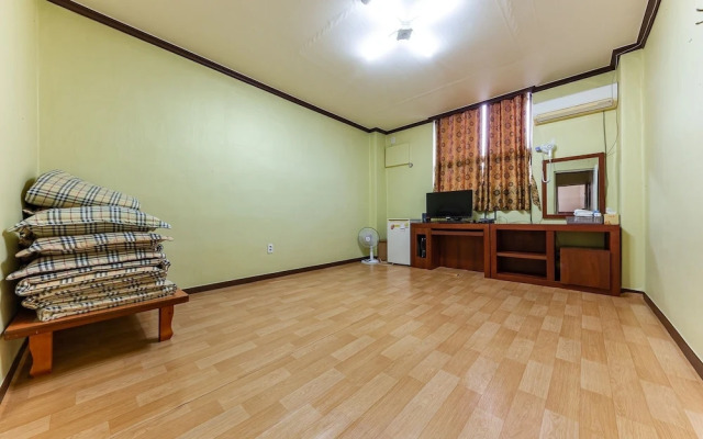 Boeun Green Park Hotel