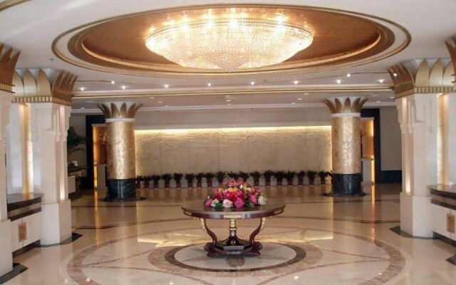 Crown Garden Hotel