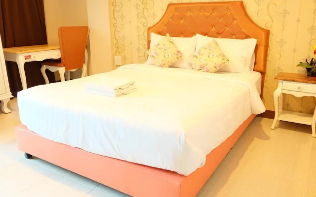 Kesorn Boutique Residence At 8 Riew