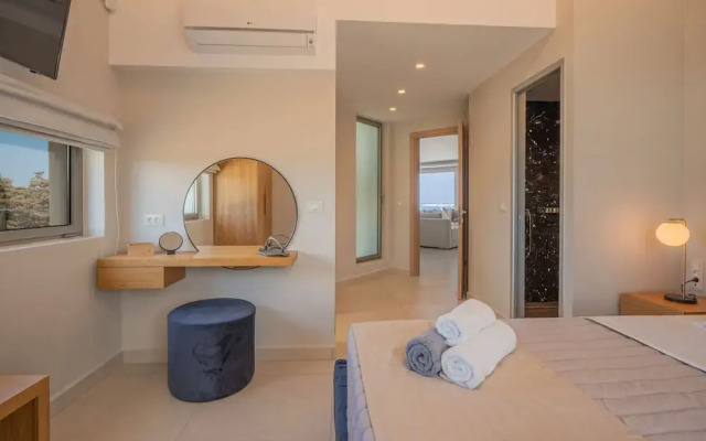Luxury Villa Zakkallin - With Amazing View