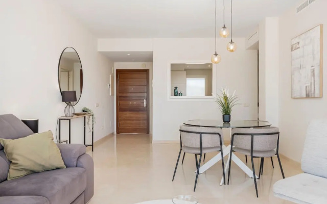 Scenic Apartment in Alcazaba Lagoon Ref M55