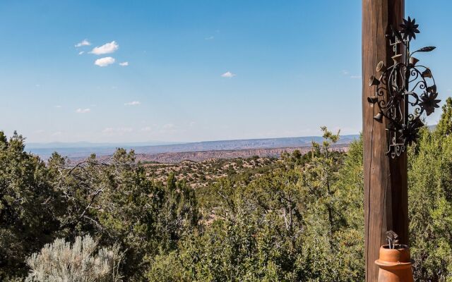 Arroyo's Edge