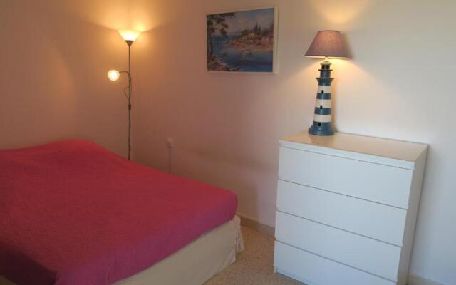 Appartement familial 6 couchages proche centre et plages