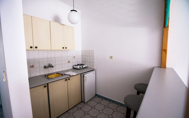Julia Apartments