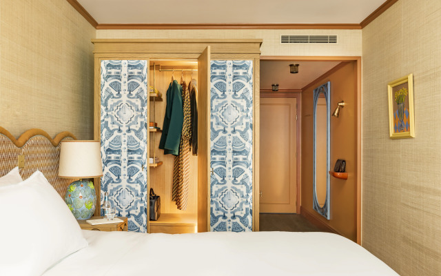 Opera Cadet Hotel