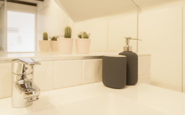 DA'Home - Vitoria Duplex Apartment