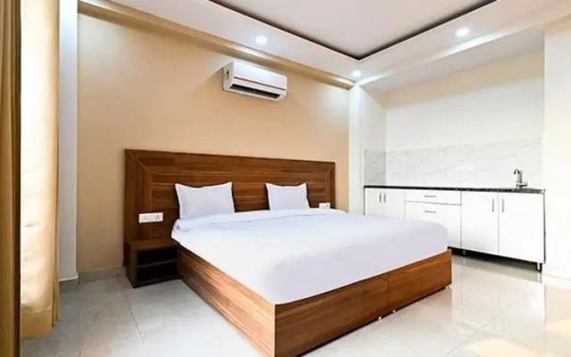 Fabhotel The Holy House