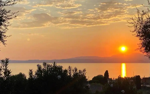 VILLA SETTANTA Lago di Garda - Heated Pool on request