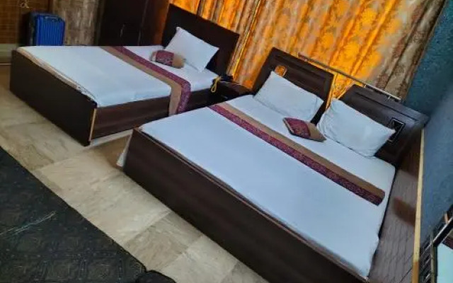 Karachi Motel