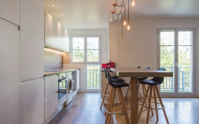 Ariane Disneyland Apartment