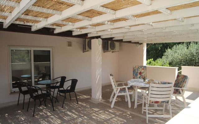 Apartment Chermesinus A57