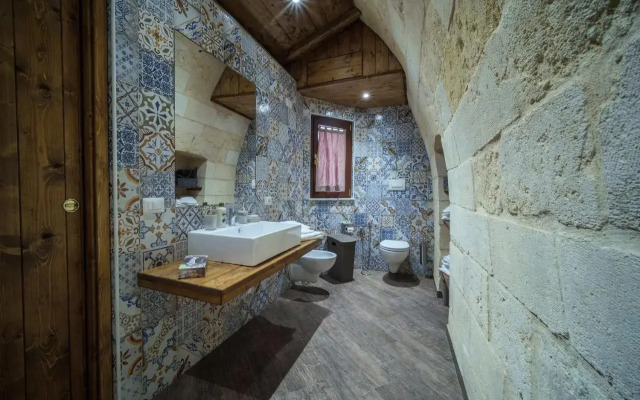 ROBERTO's Guest House