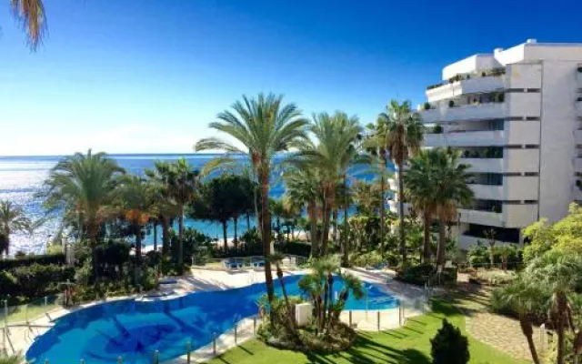 GRAN MARBELLA APARTMENTS by Coral Beach