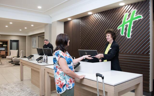 Holiday Inn & Suites Pittsfield-Berkshires by IHG