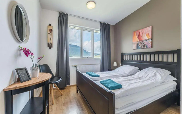 Stoð Guesthouse and apartments