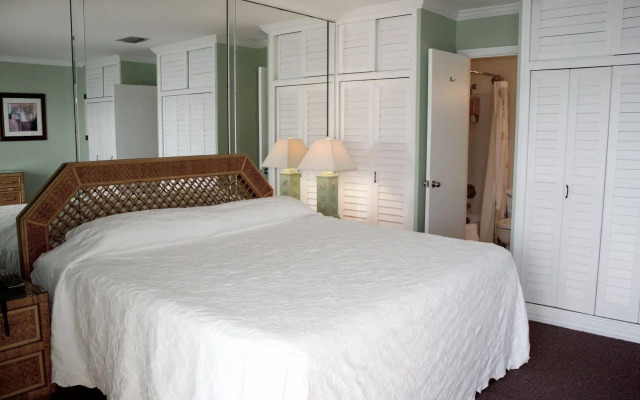 Palm Beach Waterfront Suites