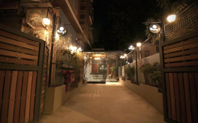 Theory9 Premium Service Apartments Bandra