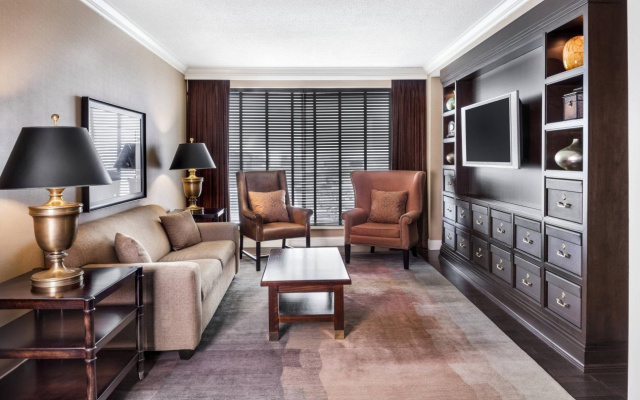 Sheraton Gateway Hotel In Toronto International Airport