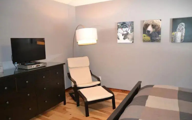 The Pines Bed & Breakfast