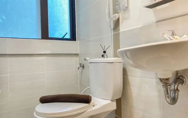 Relaxing And Scenic 2Br At Meikarta Apartment