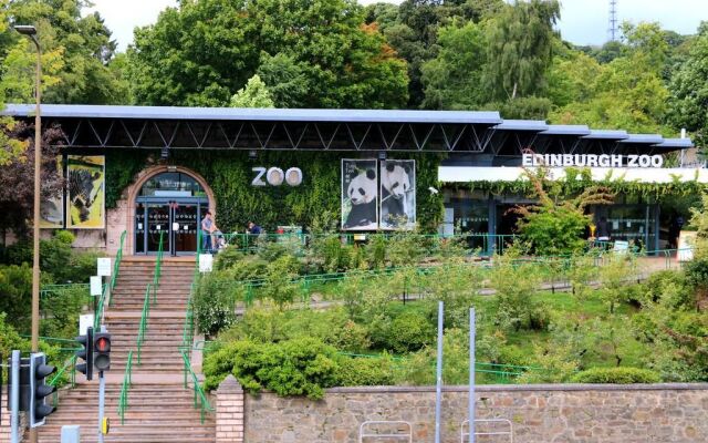 Dalmore Lodge Guest House