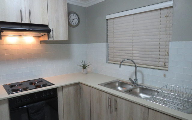 Dunton Guest House