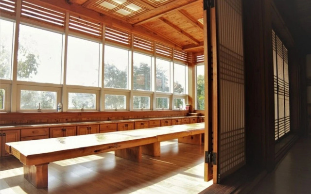 Seogwipo Wemegoong Pension